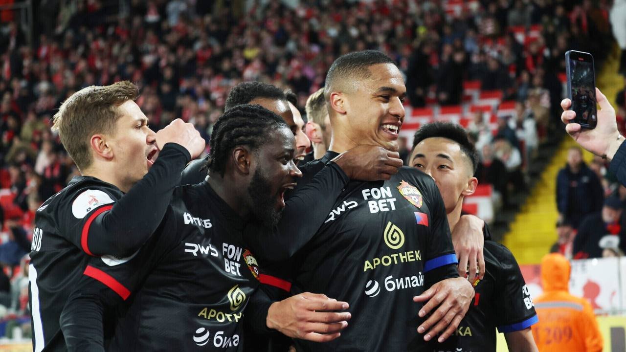 Огненная концовка в дерби: Бистрович прибил чемпионские надежды «Спартака»